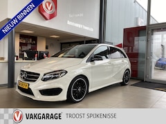 Mercedes-Benz B-klasse - 180 AMG Night edition, Nl Auto, Automaat, Panoramadak, Navigatie, Parkeersensor V&A, Trekh