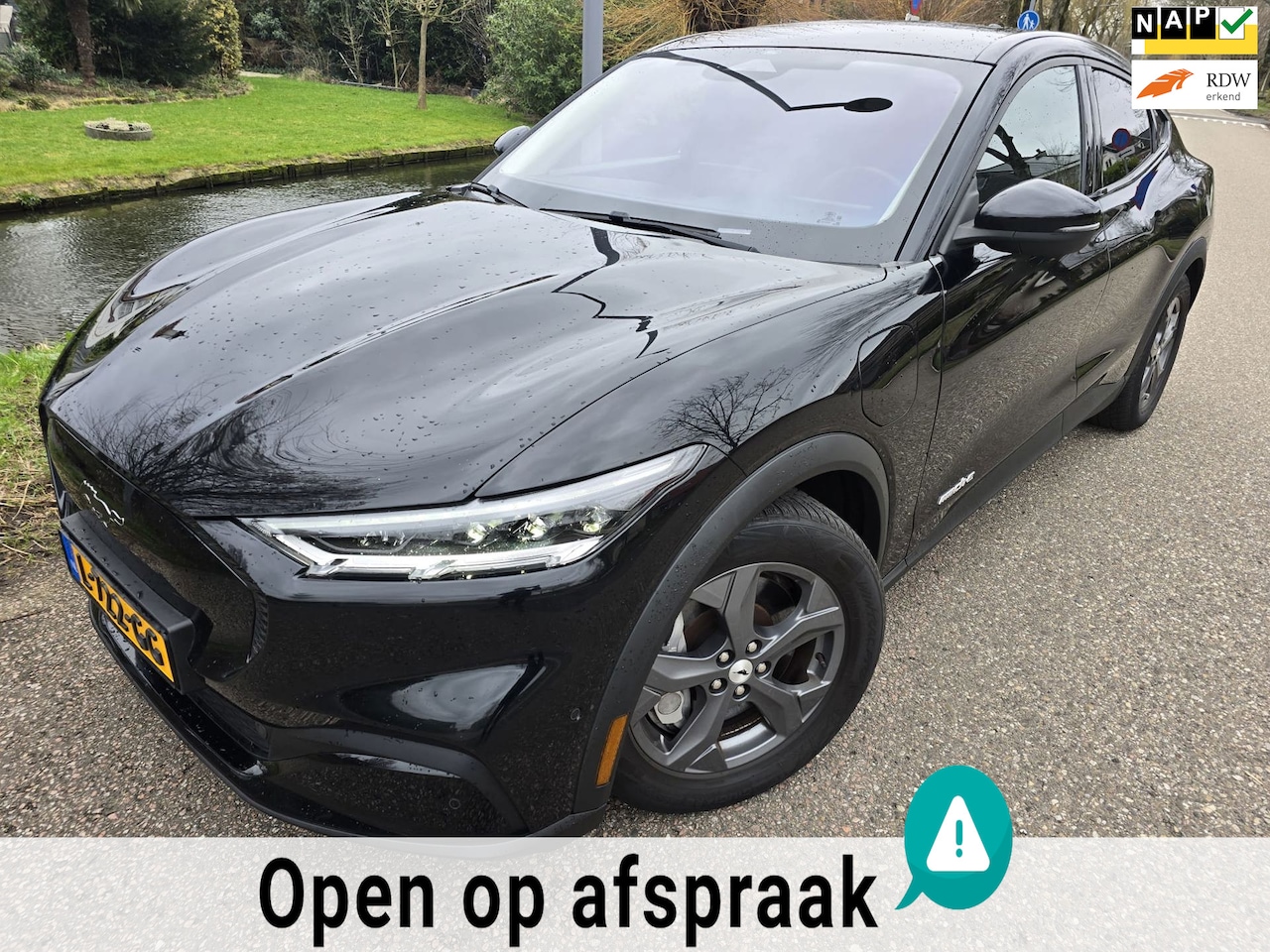 Ford Mustang Mach-E - RWD 75 kWh/Pano/Navi/360Cam/SOH96% - AutoWereld.nl