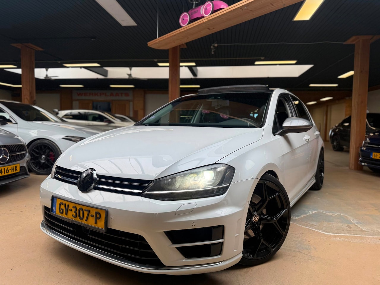 Volkswagen Golf - 1.4 TSI ACT Highline Pano Lane assist Cruise Control - AutoWereld.nl