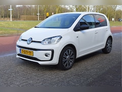 Volkswagen Up! - 1.0 75PK BMT high up Airco / Lmv 16" / Pdc / Priv.glass