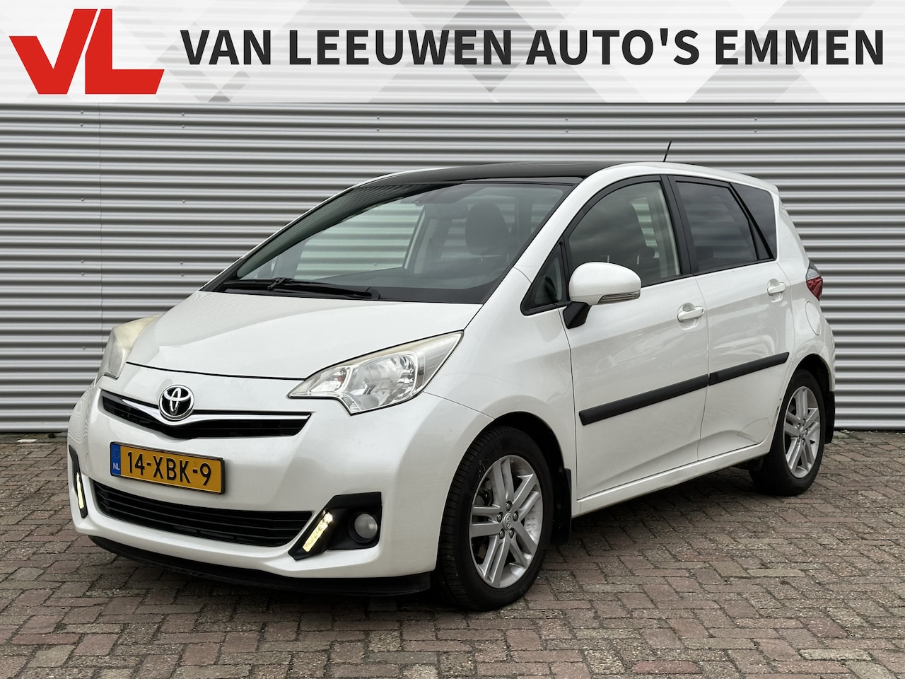 Toyota Verso S - 1.3 VVT-i Dynamic | Nieuw Binnen | Navigatie | Climate Control | Panorama | APK 18-01-2027 - AutoWereld.nl