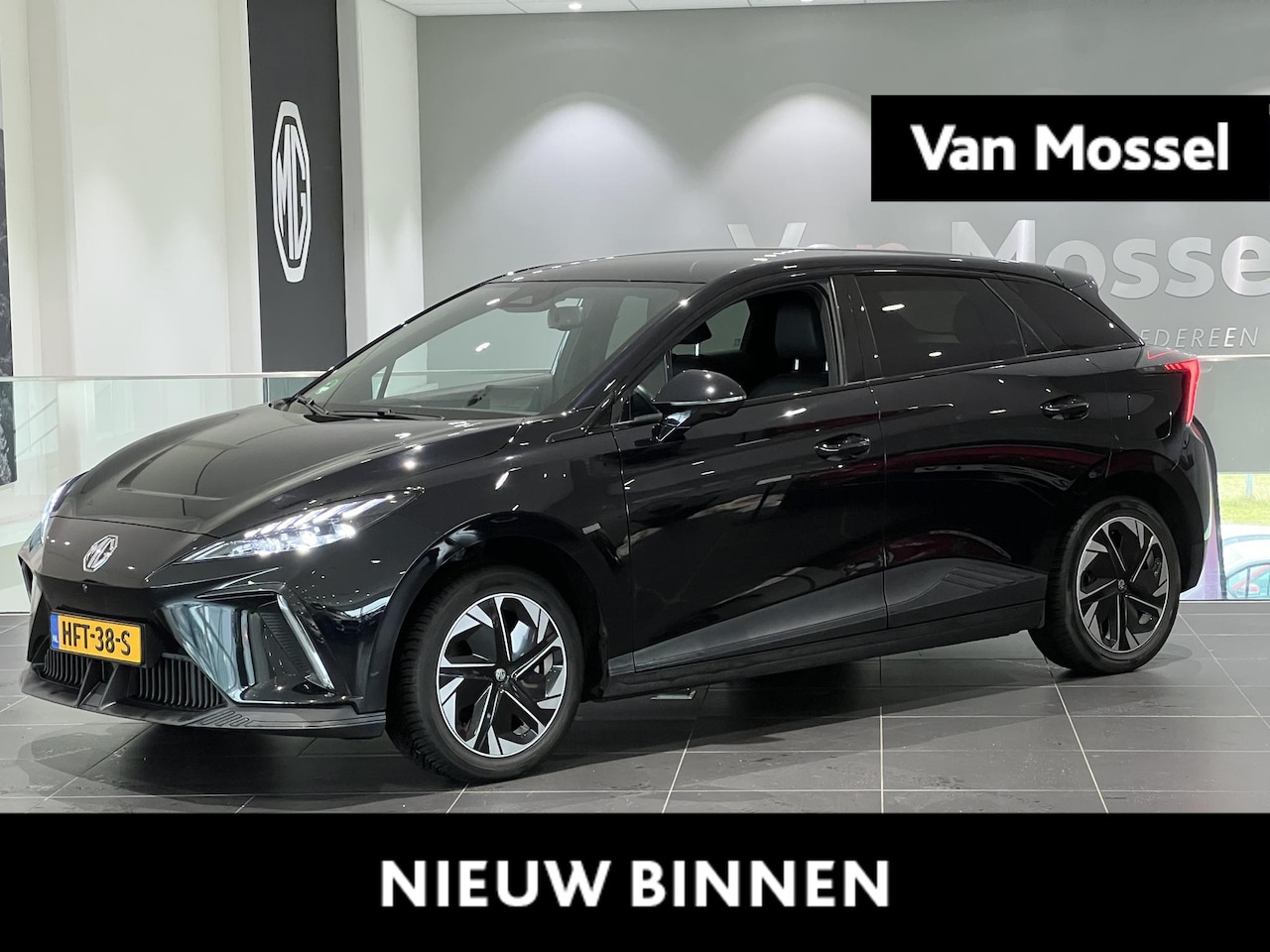 MG MG4 Electric - Luxury 64 kWh - AutoWereld.nl