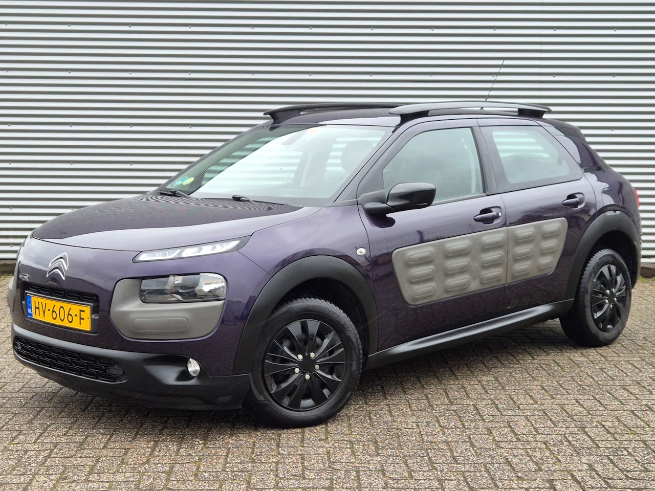 Citroën C4 Cactus - 1.6 BlueHdi Dealer Onderhouden Navi Camera Trekhaak - AutoWereld.nl