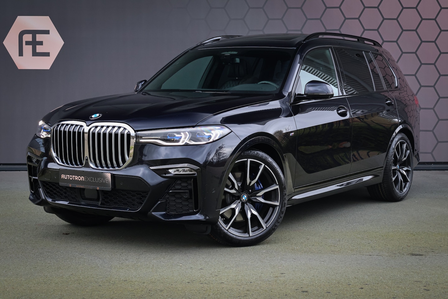 BMW X7 - xDrive40i High Executive | 7 ZITS | SKYLOUNGE | ADAPTIVE | LASERLIGHTS | NAPA LEER | TREKH - AutoWereld.nl