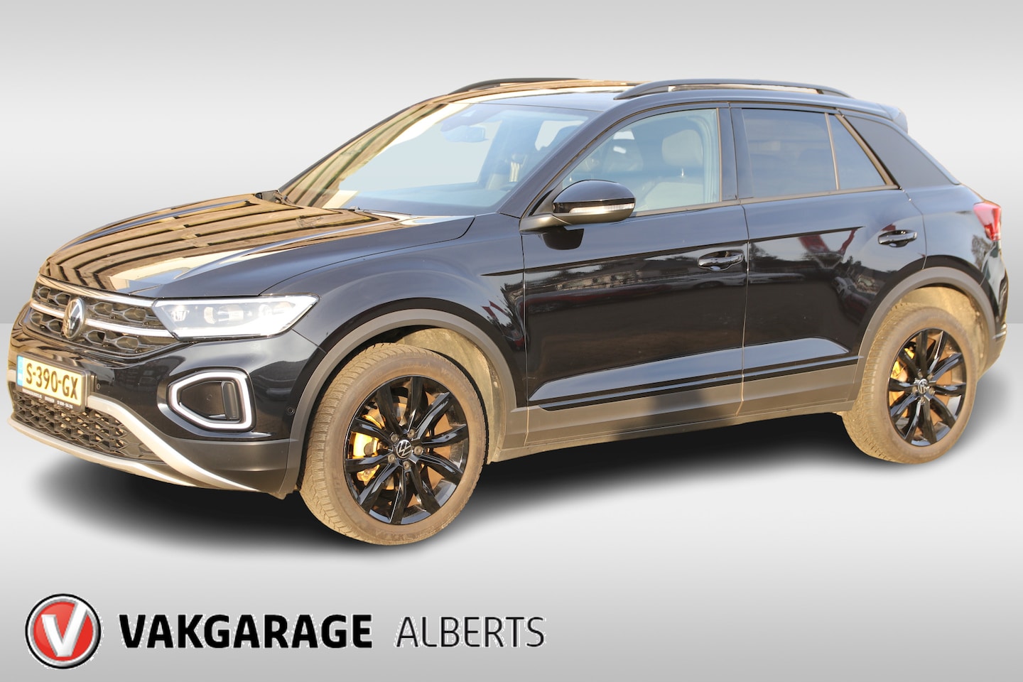 Volkswagen T-Roc - 1.5 TSI Style / Apple car play / Cruise / Panodak - AutoWereld.nl