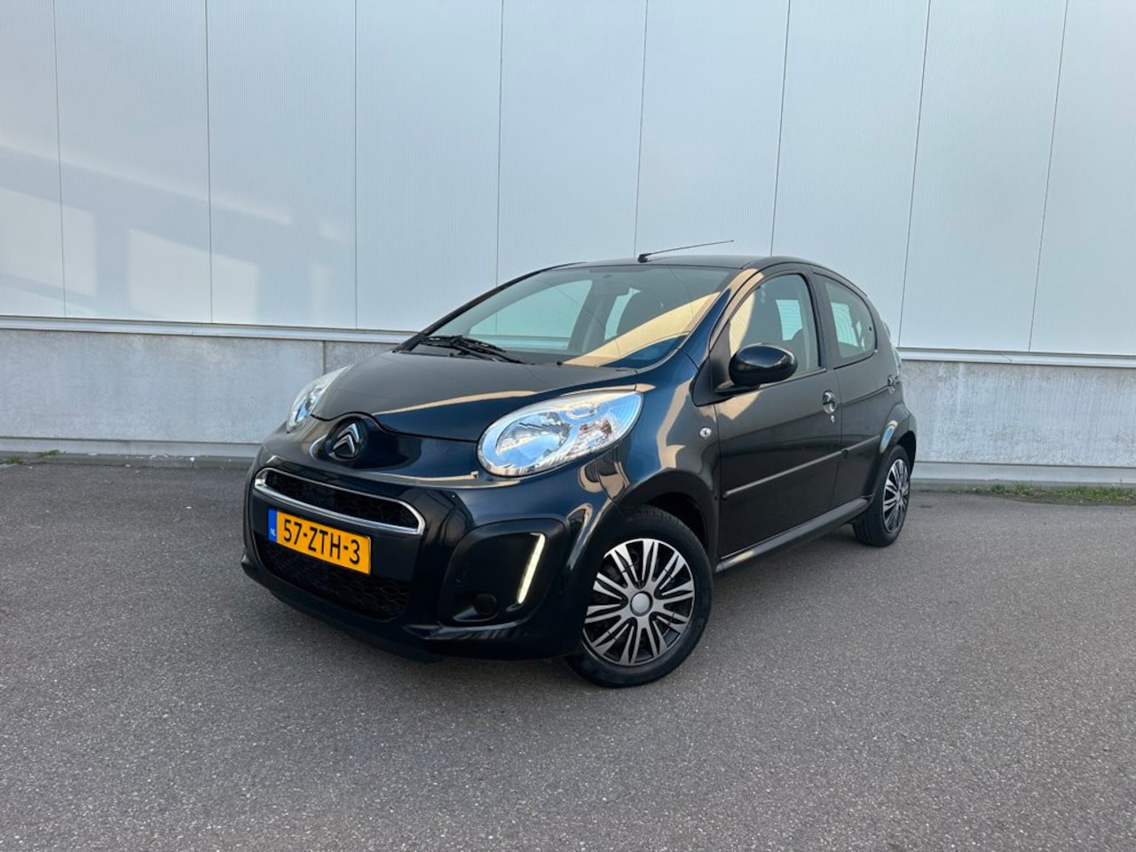 Citroën C1 - 1.0 Collection - WEINIG KM!! - Airco / Elektr. ramen / Dealeronderhouden / NAP - AutoWereld.nl