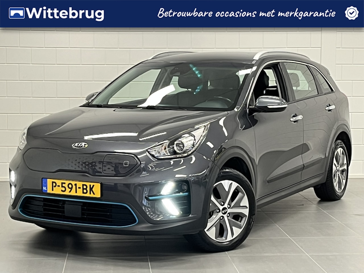 Kia e-Niro - DynamicLine 64 kWh LONG RANGE | HALF LEDER | NAVIGATIE - AutoWereld.nl