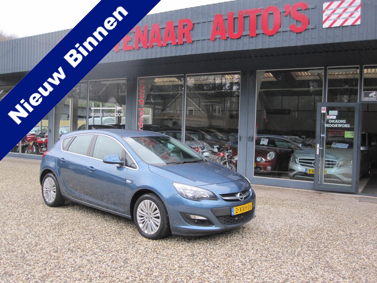 Opel Astra - 1.4 Turbo Blitz met trekhaak - AutoWereld.nl