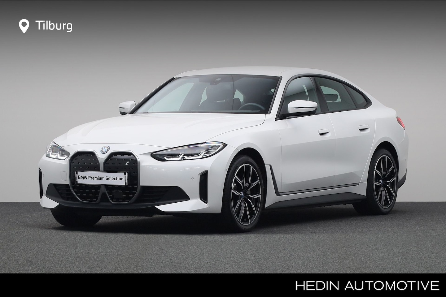 BMW i4 - eDrive40 84 kWh | Achteruitrijcamera | Cruise control | Elektrisch verwarmde voorstoelen | - AutoWereld.nl