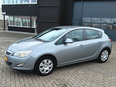 Opel Astra - 1.4 Turbo Edition
