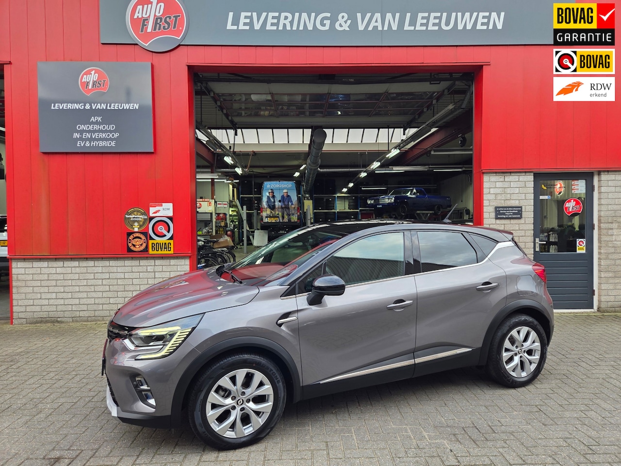 Renault Captur - 1.6 E-Tech Plug-in Hybrid 160 Intens Parkeersensoren v + a/ Navigatie/ Rijklaarprijs! - AutoWereld.nl