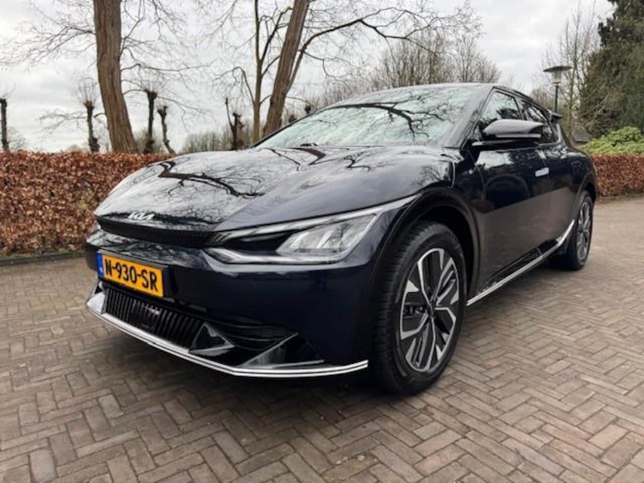 Kia EV6 - PLUS 77.4KWH TREKHAAK/LEER/NAVI/ACARPLAY/LED/FABRIEKSGARANTIE - AutoWereld.nl