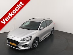 Ford Focus Wagon - 125PK EcoBoost ST Line Business | Trekhaak | All seasonbanden | Winter Pack | ISOFIX |