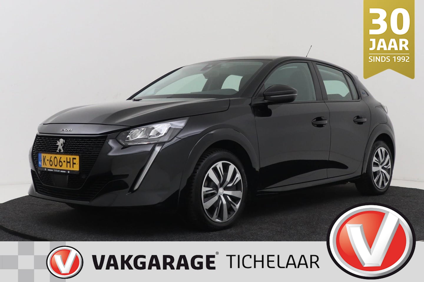 Peugeot e-208 - EV Active 50 kWh | Org NL | 3-Fase | CarPlay | Navigatie | Climate Control | - AutoWereld.nl