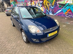 Ford Fiesta - 1.4-16V Futura XL vol opties leer airco 5 deuren inklapbare spiegels elektrische ramen cen