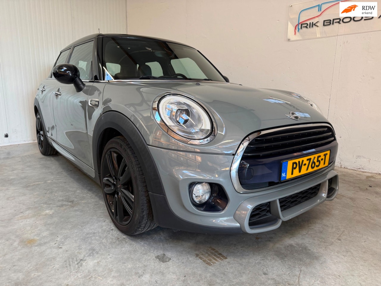 MINI Cooper - Mini 1.5 Serious Business King Cross - AutoWereld.nl