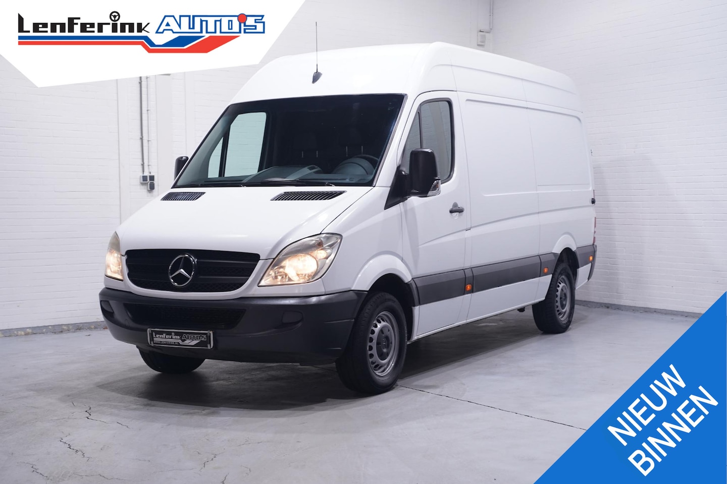 Mercedes-Benz Sprinter - 216 CDI 163 pk L2H2 APK 01-2027, Slechts 158 dkm Trekhaak met Opstap, 3-Zits, Ideaal voor - AutoWereld.nl