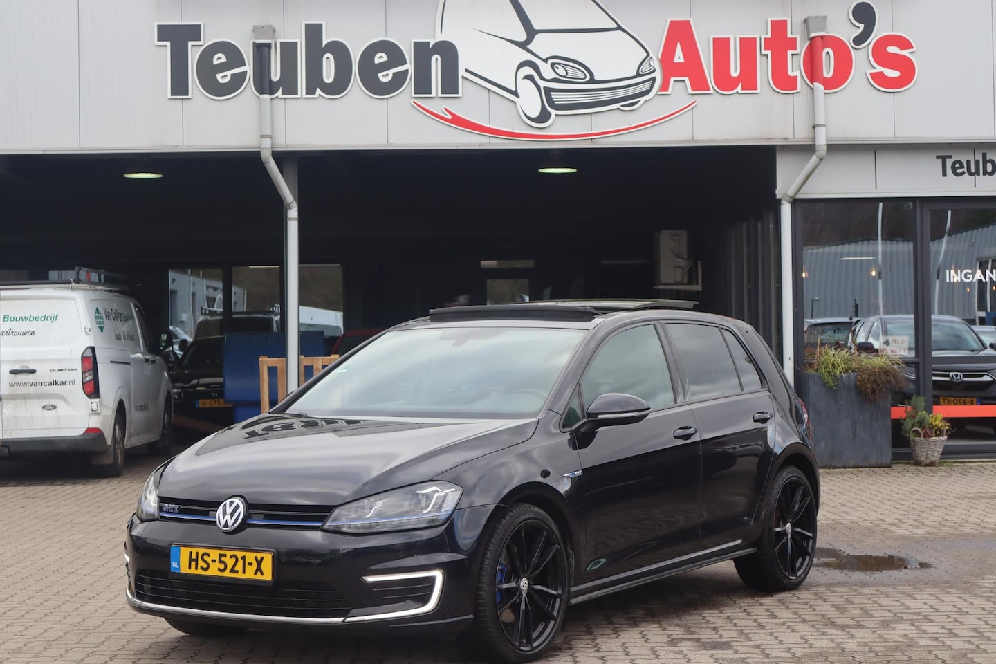 Volkswagen Golf - 1.4 TSI GTE 91,2% SOH,Navigatie, Schuif- kanteldak, Apple Carplay, Cruise control, Climate - AutoWereld.nl