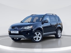 Mitsubishi Outlander - 2.4 Intense+ Special Edition |TREKHAAK|CRUISE|AIRCO| 3353
