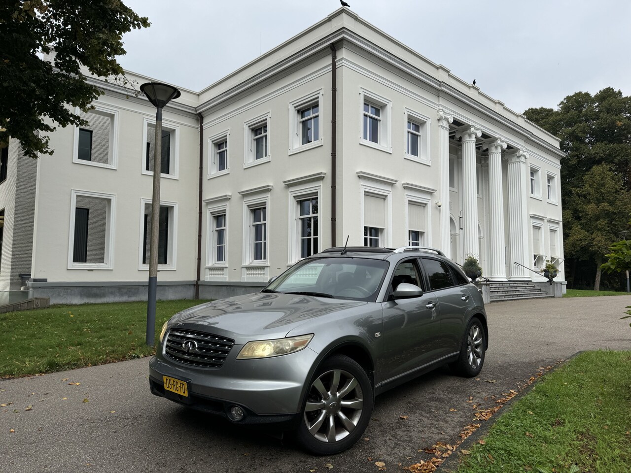 NISSAN INFINITI FX35