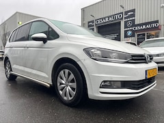 Volkswagen Touran - 2.0 TDI SCR AUTOMAAT / DEALER ONDERHOUDEN