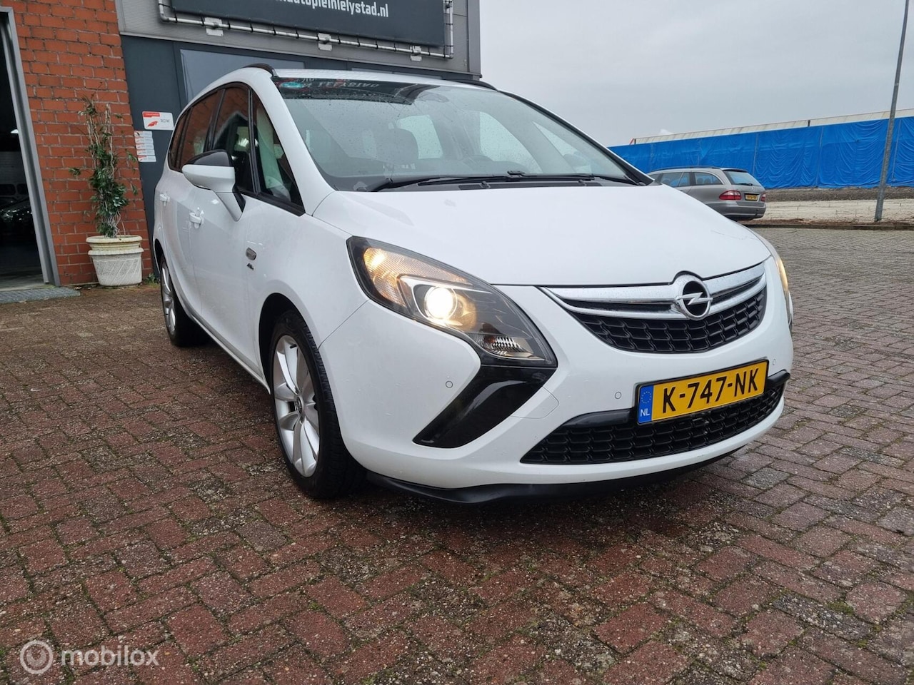 Opel Zafira Tourer - 1.4 Business+ , Automaat , Navi - AutoWereld.nl