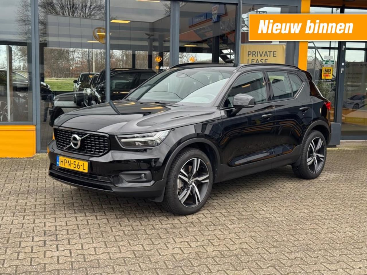Volvo XC40 - 1.5 T5 R Design - Navi - Camera - Adap cruise - stoel/stuur/voorruit verwarming - AutoWereld.nl