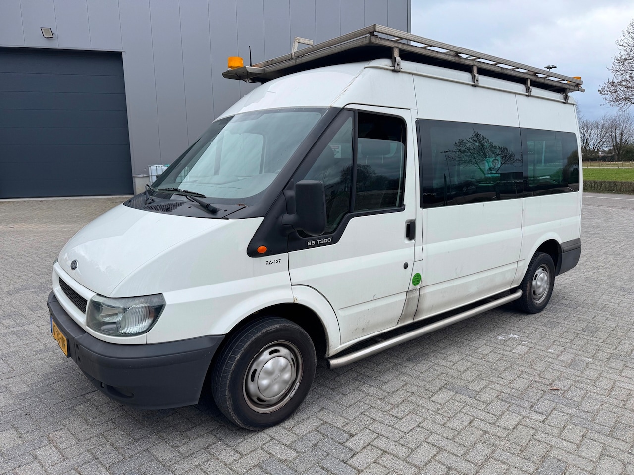 Ford Transit - 300M 2.0TDdi SHD Airco - AutoWereld.nl