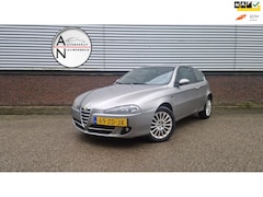 Alfa Romeo 147 - 1.6 T.Spark Airco - Elek ramen - 2 sleutels - NWE APK