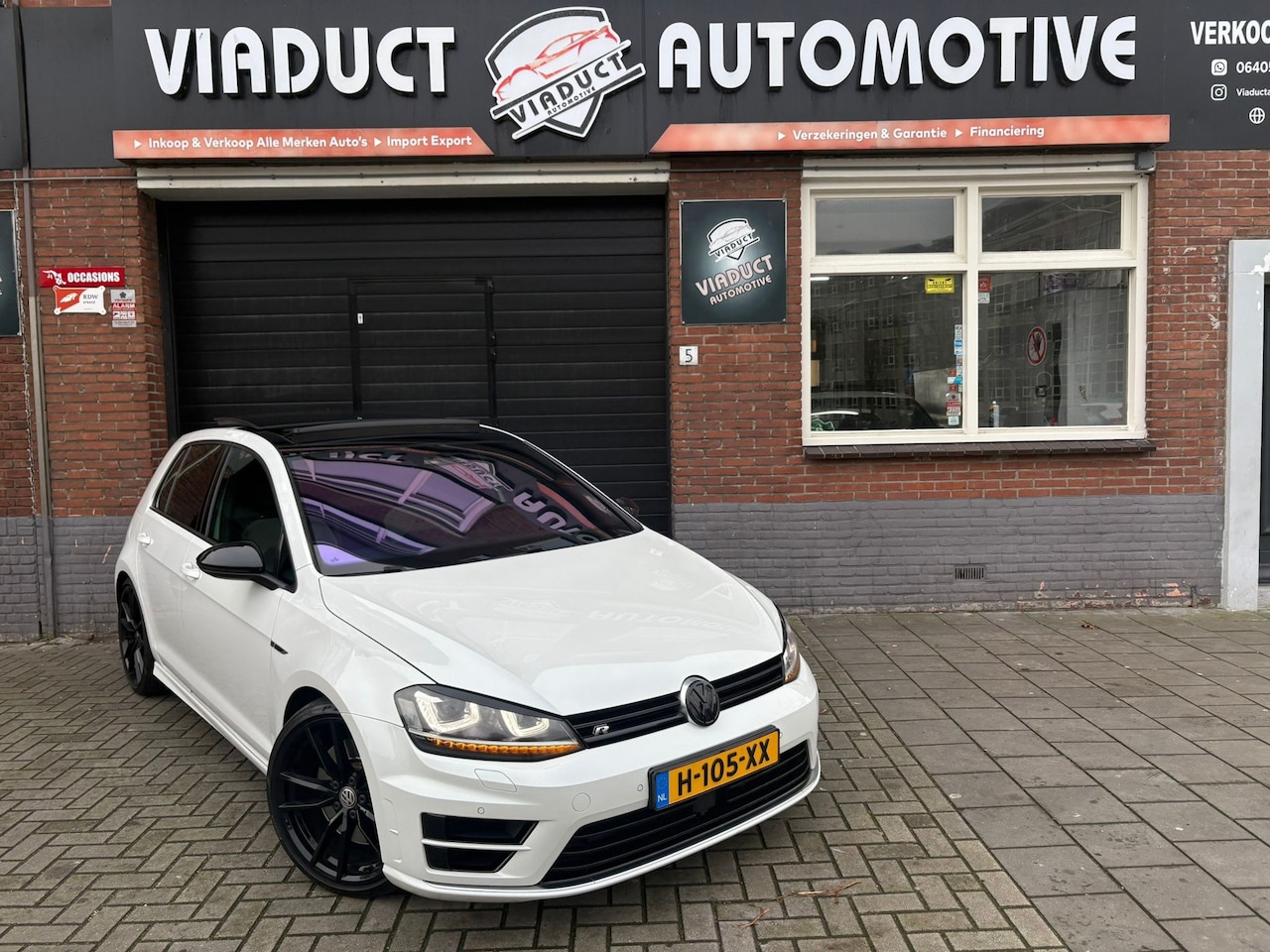 Volkswagen Golf - 2.0 TSI R 4Motion Pano Keyless - AutoWereld.nl