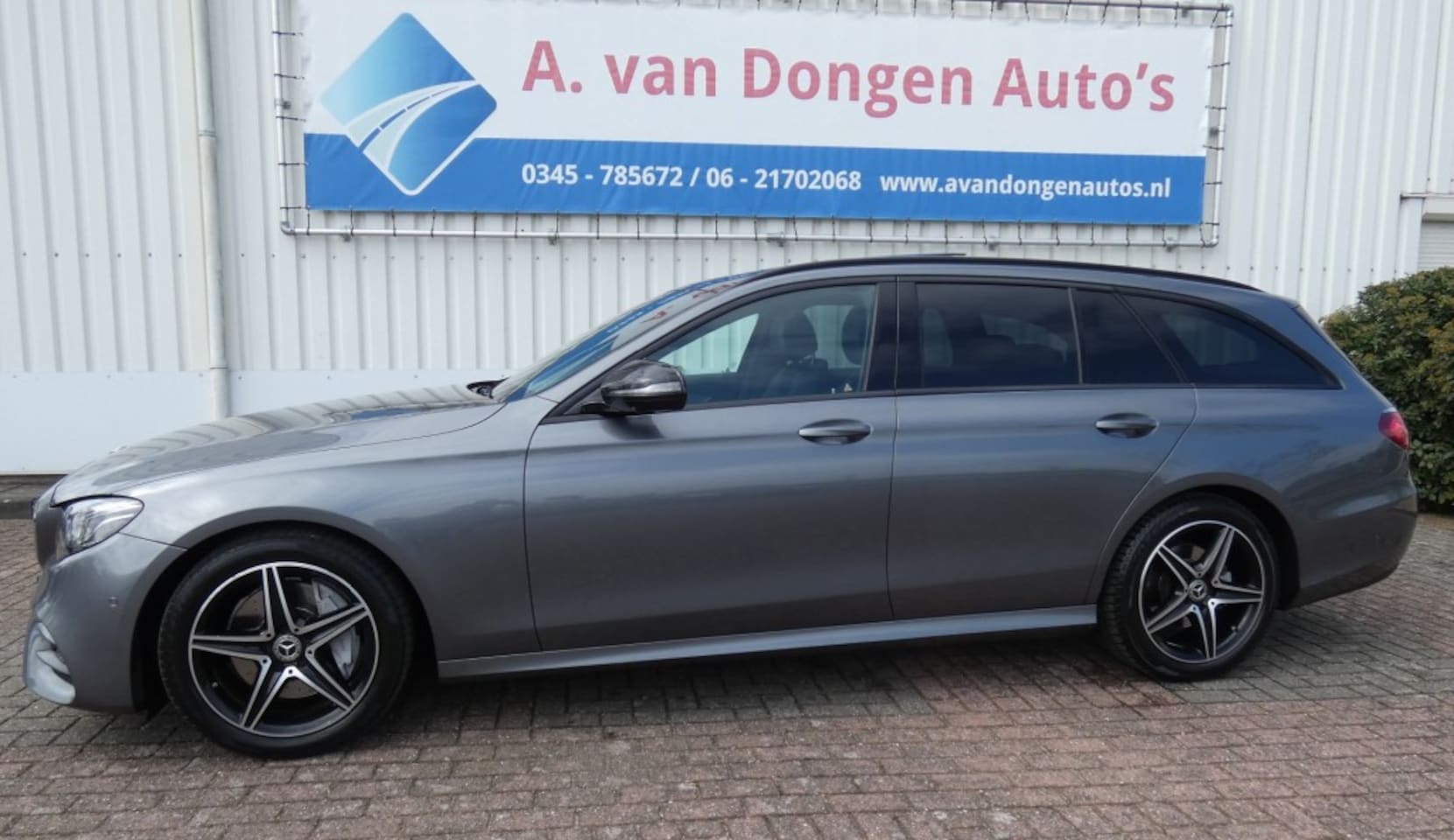 Mercedes-Benz E-klasse - 200 AMG Edition Automaat,Pano.360,Led,Night Pakket - AutoWereld.nl