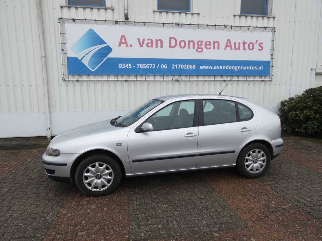 SEAT Leon - 1.6-16V Stella 1.6-16V STELLA,Airco,Trhaak,Stuurbekr,APK 22-1-27 - AutoWereld.nl