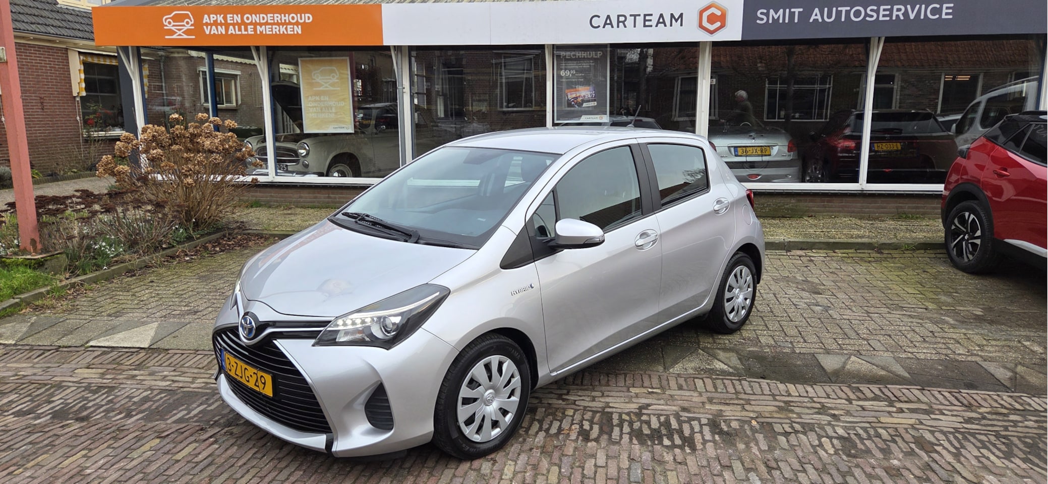 Toyota Yaris - 1.5 Hybrid Aspiration Climat&cruisecontrol Bluetooth - AutoWereld.nl