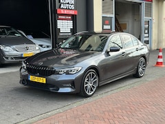 BMW 3-serie - 330i High Executive Aut Leer Navi Carplay