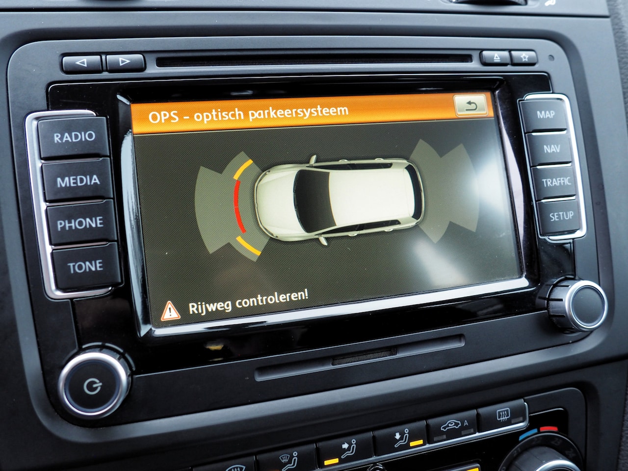 Volkswagen Golf - 1.4 TSI Highline XENON STOELVERW. TREKH.