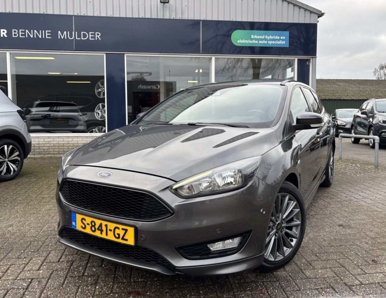 Ford Focus Wagon - 1.5 EcoBoost ST-Line 150 PK / NAVI / CAMERA - AutoWereld.nl