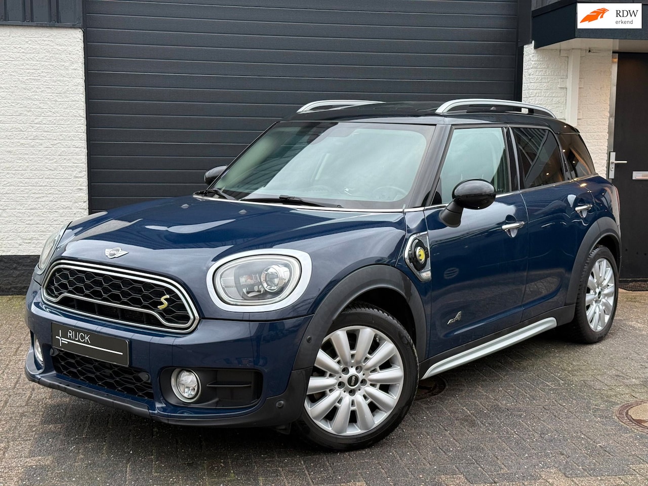 MINI Countryman - Mini 1.5 Cooper S E ALL4 Chili Hybrid | Pano | Head-Up | H&K | ACC | Bomvol opties - AutoWereld.nl