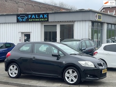 Toyota Auris - 1.6-16V Luna Business