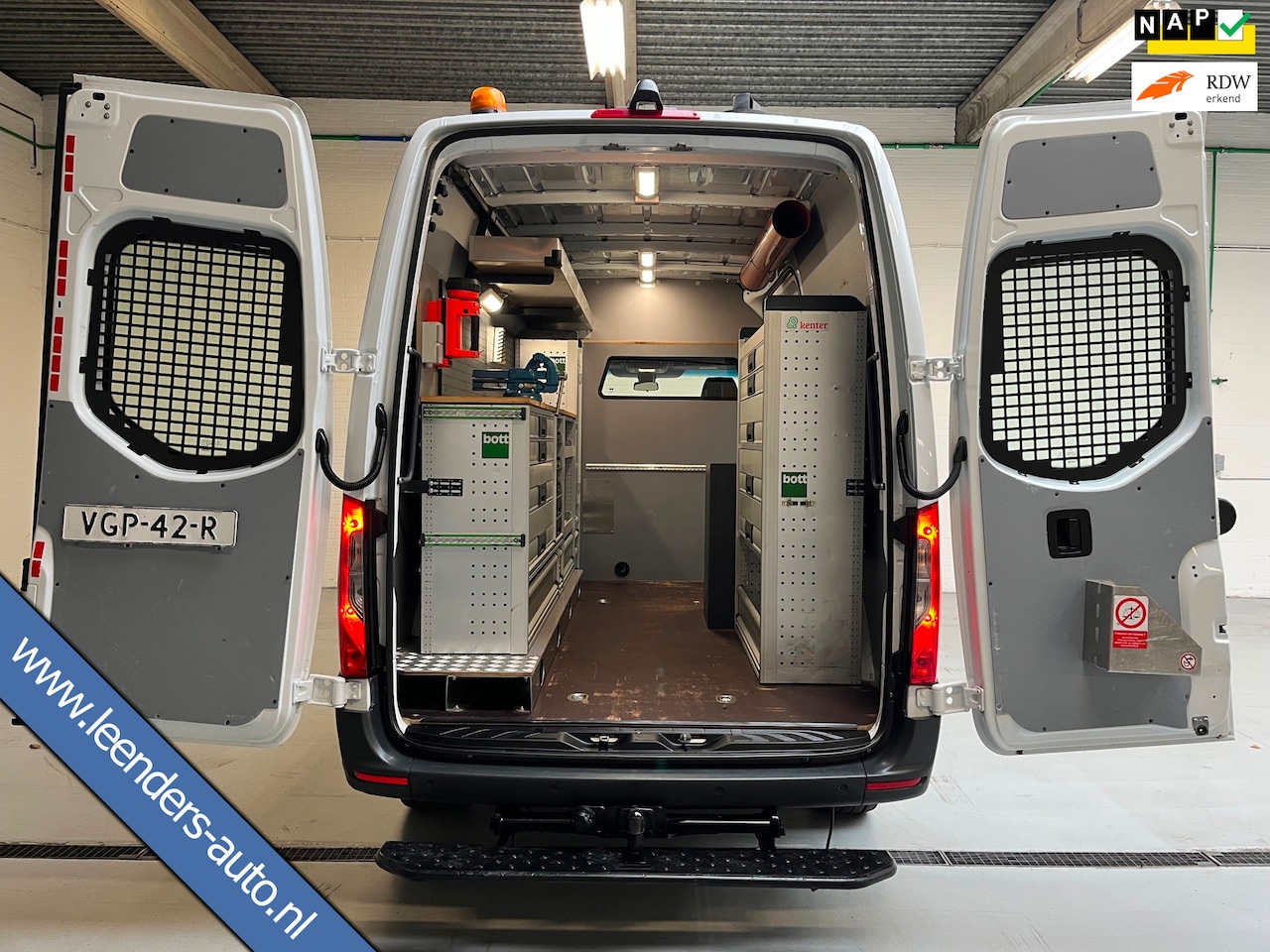 Mercedes-Benz Sprinter - Automaat Servicewagen 316 2.2 CDI 160PK L2H2 euro6 BOTT, Victron V230, Standkachel Trekhaa - AutoWereld.nl