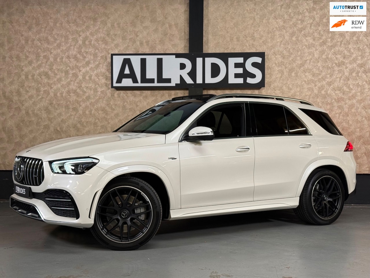 Mercedes-Benz GLE-Klasse - AMG 53 4MATIC+ Premium Plus | Pano | Massage | Trekhaak | 360 Camera | Keyless - AutoWereld.nl