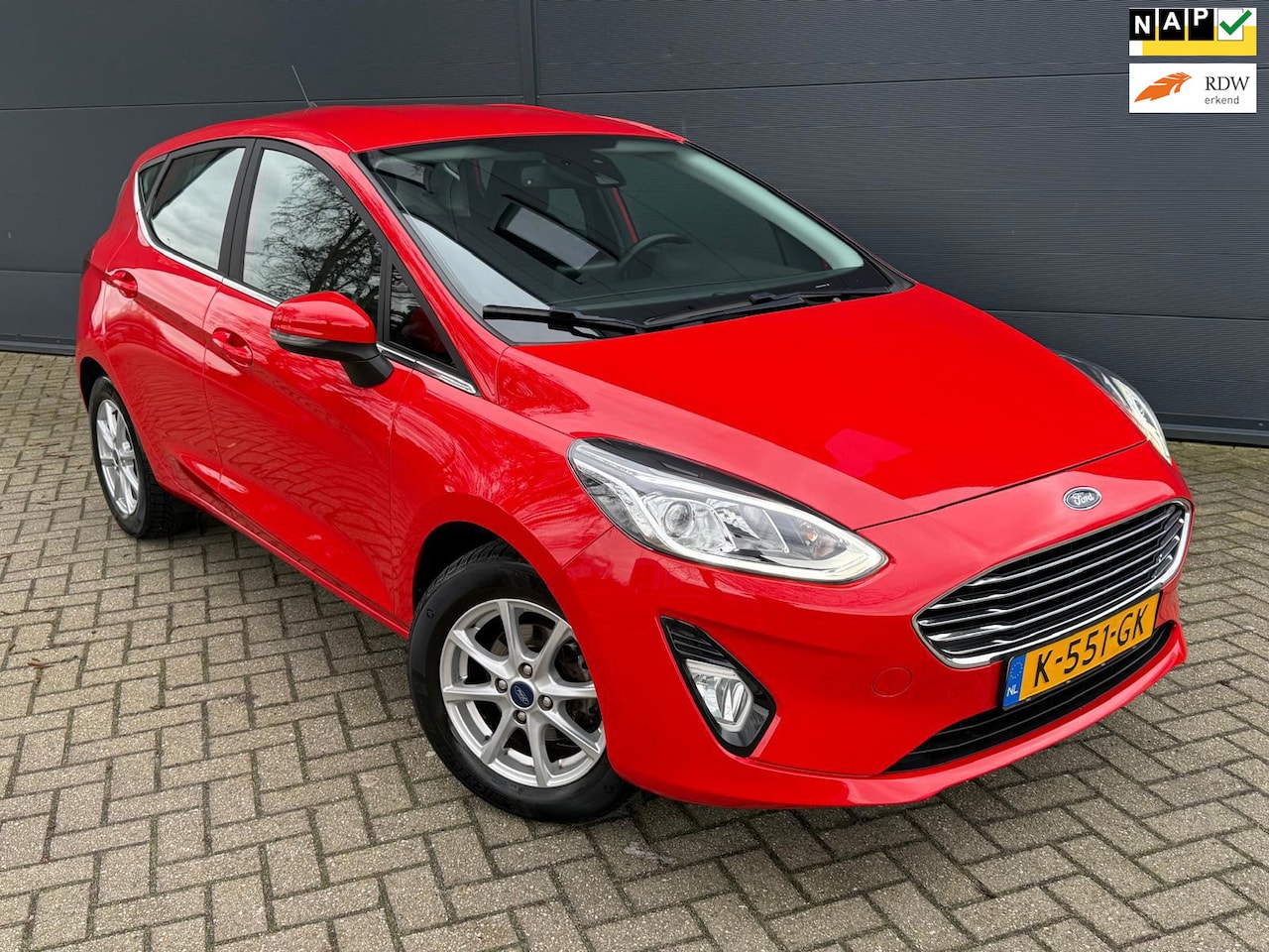 Ford Fiesta - 1.0 EcoBoost Titanium/Navi/carplay/cruise/Airco/parkeer sensoren - AutoWereld.nl
