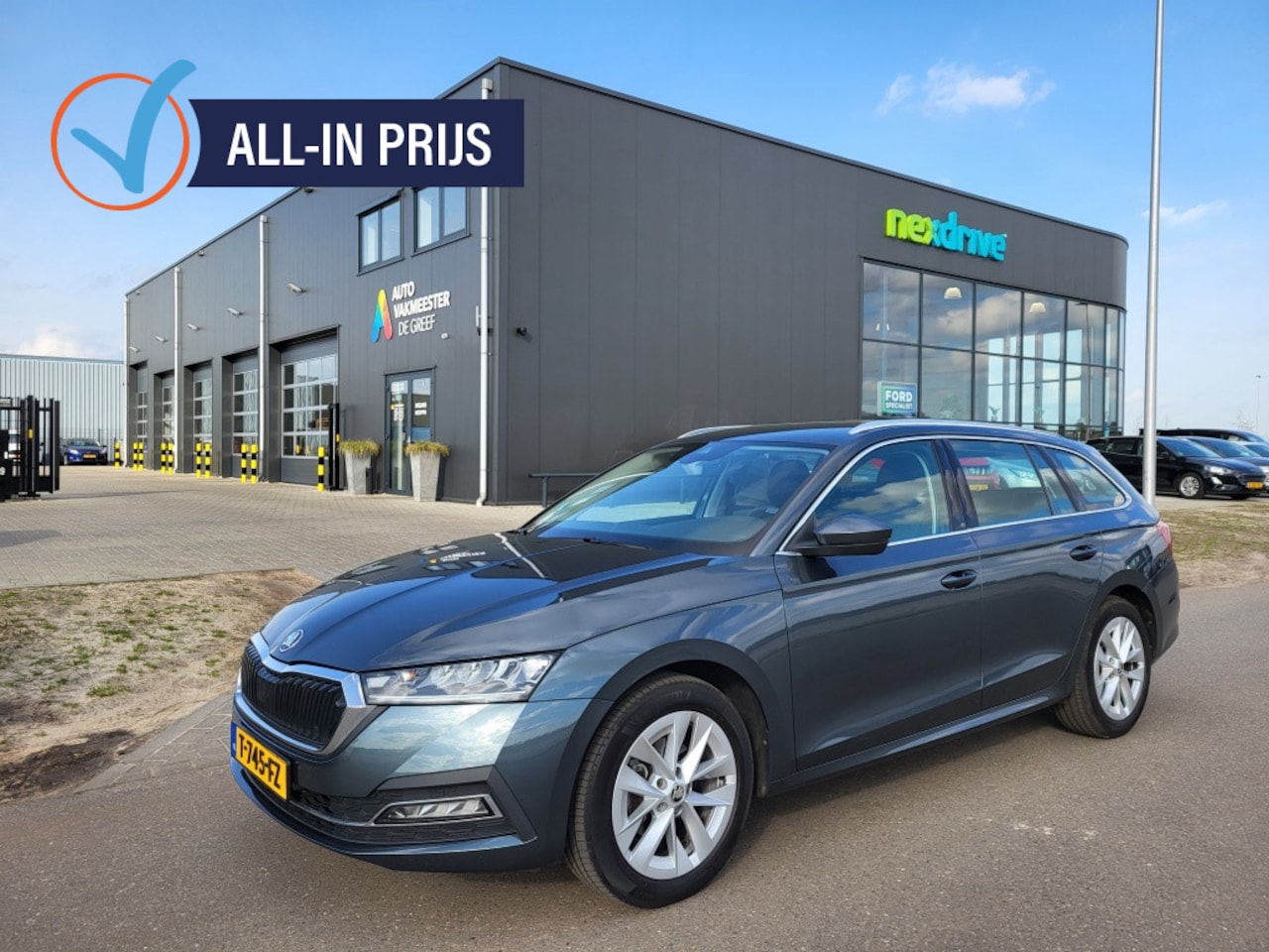 Skoda Octavia Combi - 1.5 TSI DSG Business Edition Stoelverwarming - AutoWereld.nl