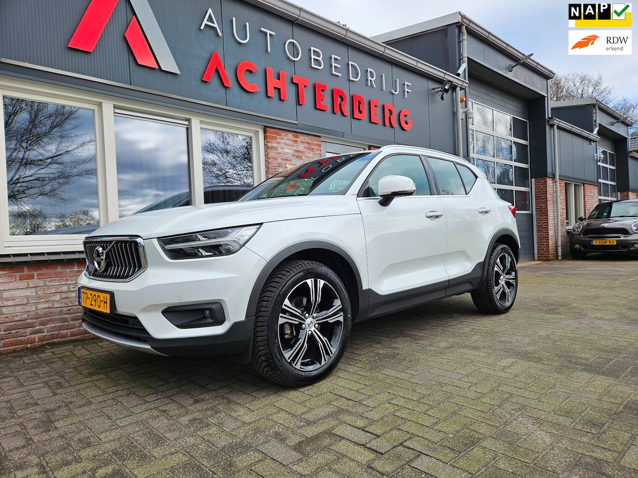 Volvo XC40 - 1.5 T3 Inscription Leer! Navigatie! Camera! NAP! Mooie/Nette Auto! Elektrische Achterklep! - AutoWereld.nl