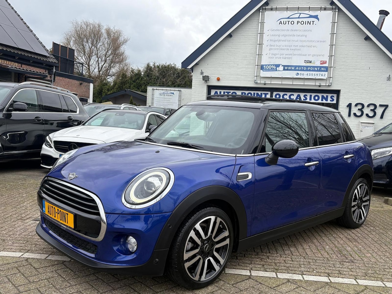MINI John Cooper Works - Mini 1.5 JCW/AUT/PANO/HARMAN KARDON/72960KM - AutoWereld.nl