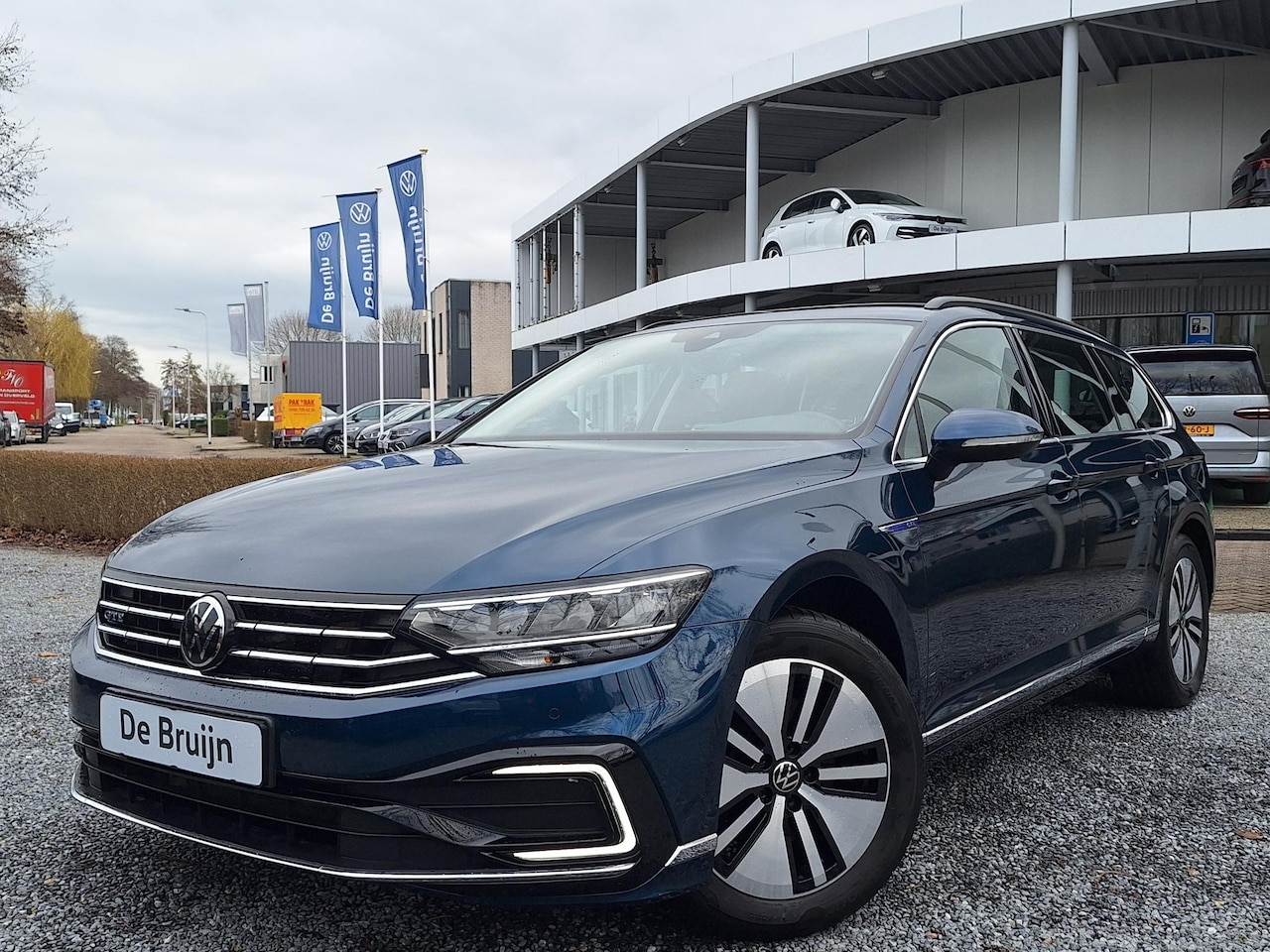 Volkswagen Passat Variant - 1.4 TSI DSG Hybrid GTE (Trekhaak,Camera,Virtual,Ergo) - AutoWereld.nl