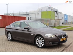 BMW 5-serie - 523i Executive AUTOMAAT LEDER goed onderhouden MULTIMEDIA VOORB