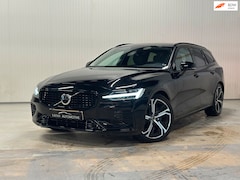 Volvo V60 - 2.0 T6 Plug-in hybrid AWD Plus Dark | NAP | BLACK EDITION | CAMERA | MEMORY SEATS