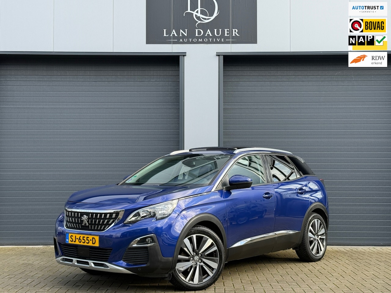Peugeot 3008 - 1.2 PureTech Allure / SCHUIFDAK / AUTOMAAT /NAP - AutoWereld.nl