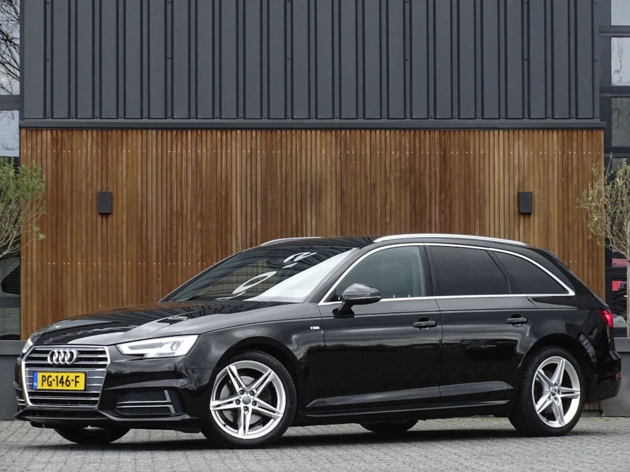 Audi A4 Avant - 1.4 TFSI 150PK automaat. S-line S / S virtual dashboard / *NAP* - AutoWereld.nl
