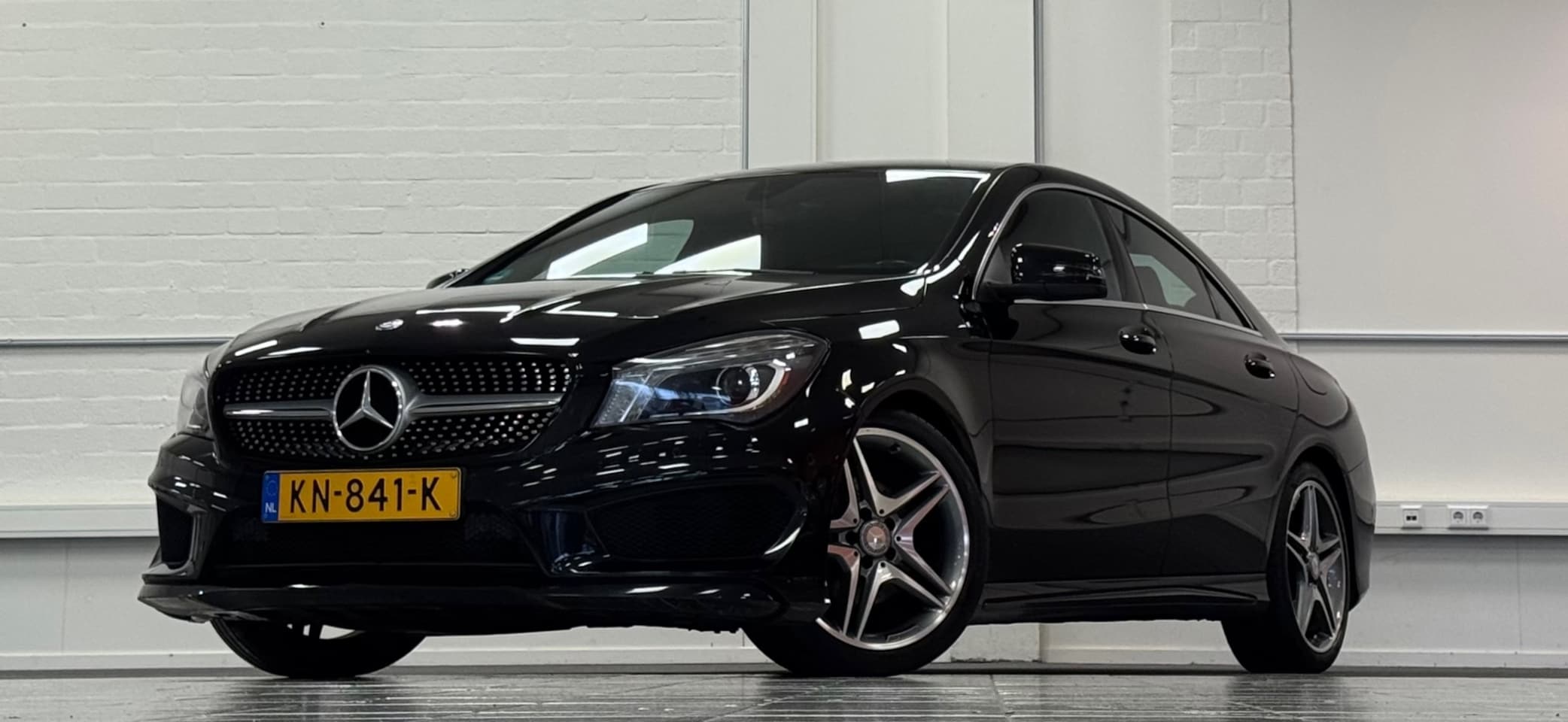 Mercedes-Benz CLA-Klasse - 200 OrangeArt Edition AMG 2e Eigenaar Leer Xenon 18"LM Mooi! - AutoWereld.nl